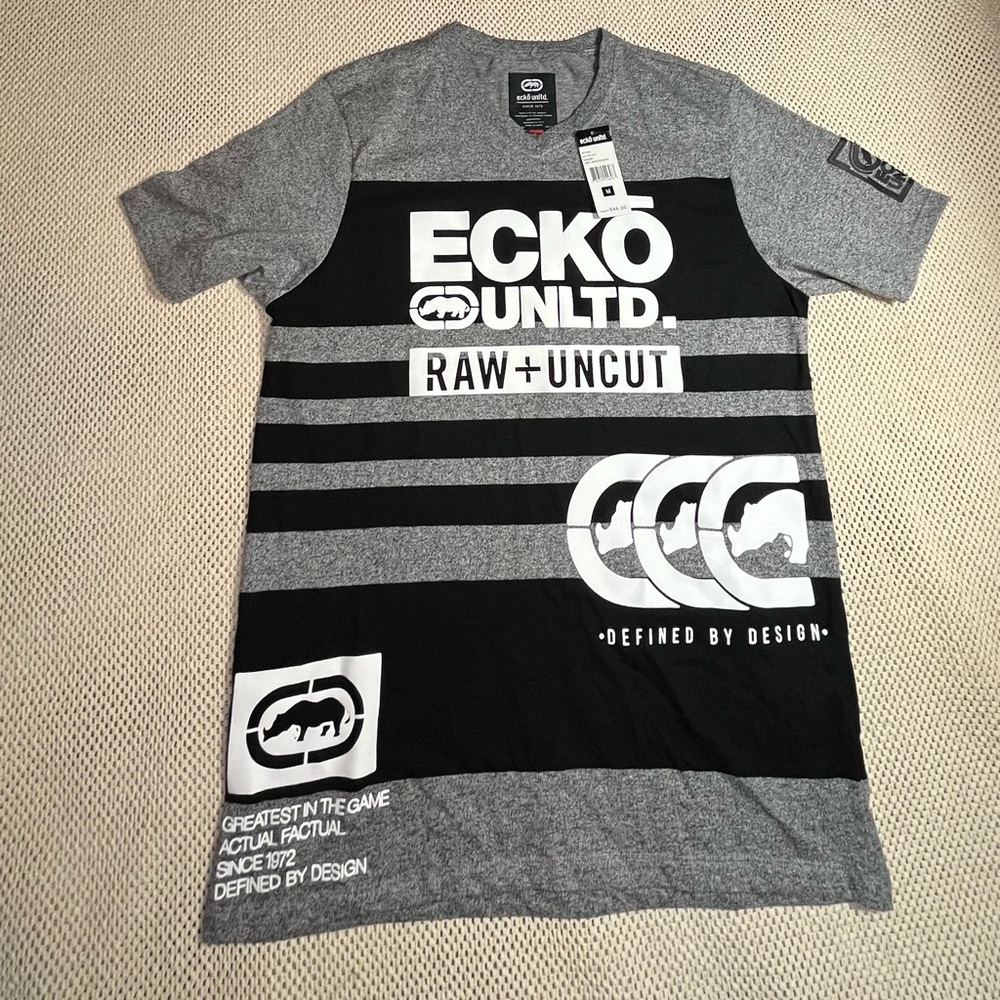 Ecko UNLTD men t shirt size MEDIUM . NWT.
